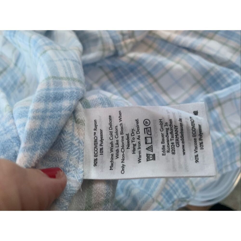 Eddie Bauer Button Down Flannel - Picture 4 of 9